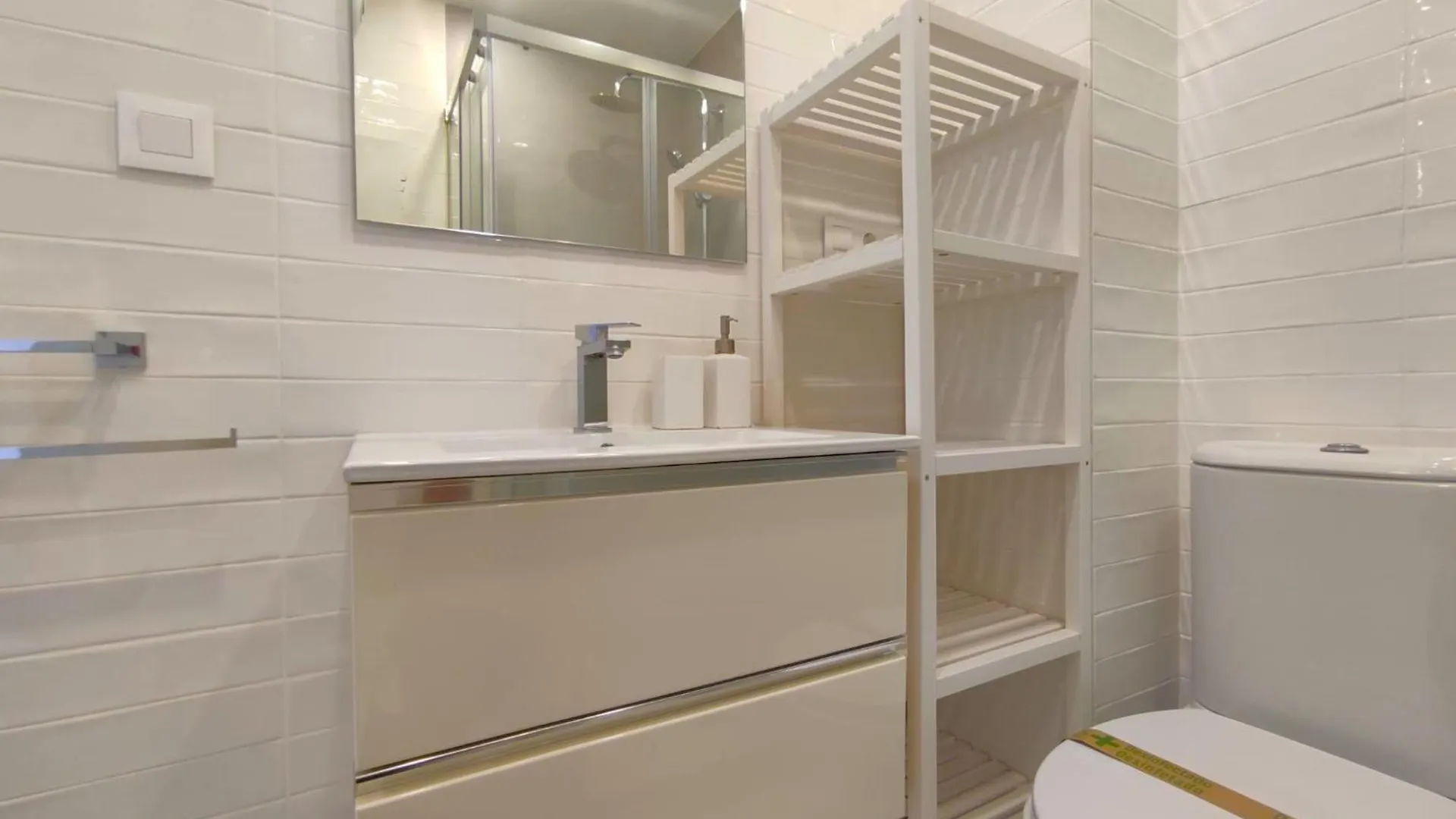 Apartment Alfaqueque Suite Seville Spain